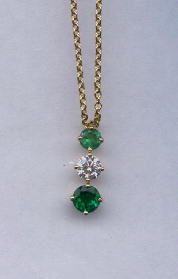 View 18KY Round Emerald & Round Diamond Drop PDT